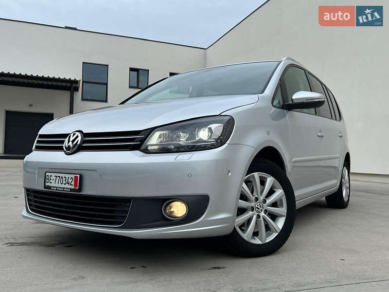 Минивэн Volkswagen Touran 2011 в Киеве