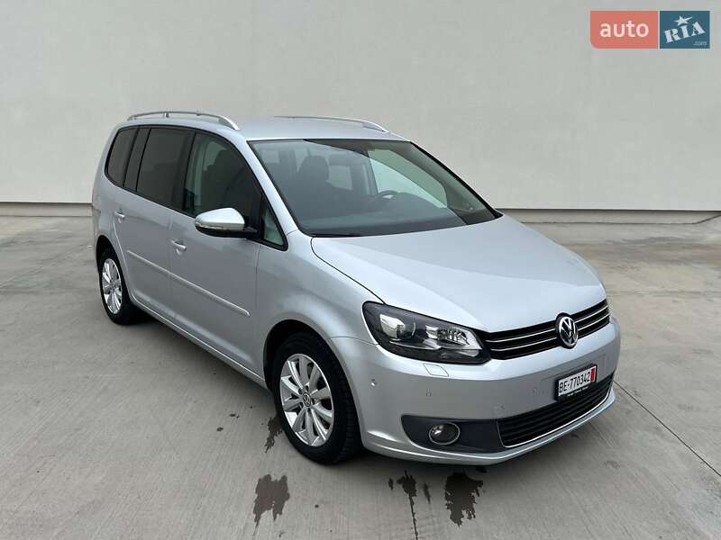 Минивэн Volkswagen Touran 2011 в Киеве