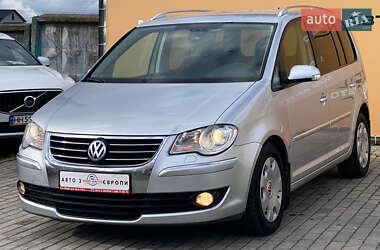 Минивэн Volkswagen Touran 2008 в Ровно