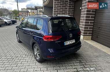 Микровэн Volkswagen Touran 2016 в 