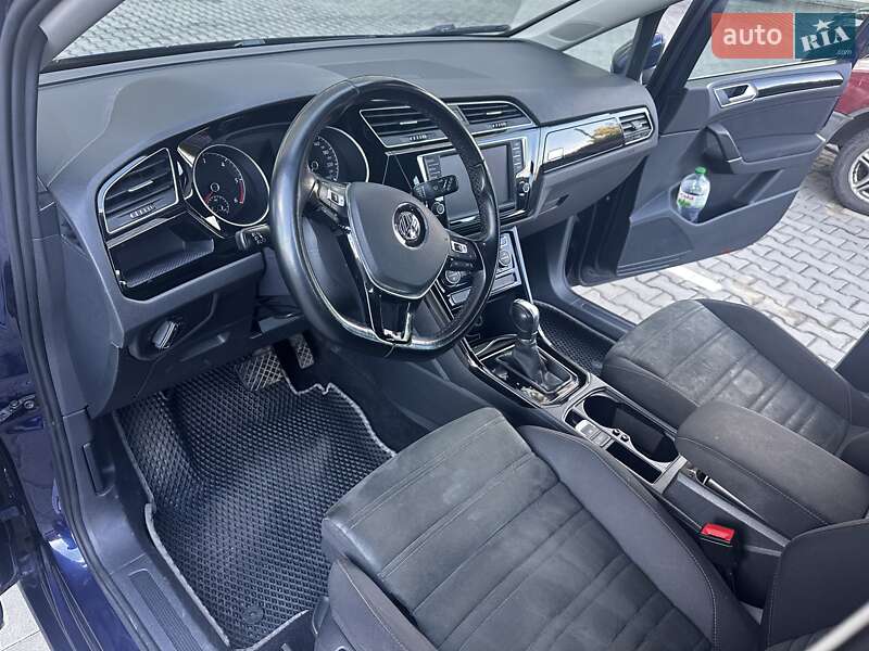 Мікровен Volkswagen Touran 2016 в Хмельницькому