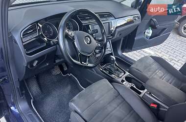 Микровэн Volkswagen Touran 2016 в 
