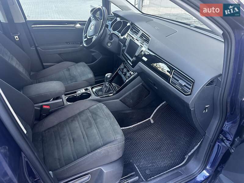 Мікровен Volkswagen Touran 2016 в Хмельницькому