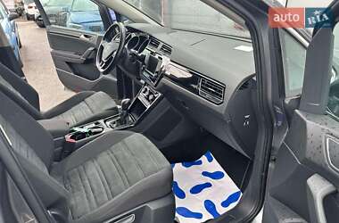 Микровэн Volkswagen Touran 2016 в 