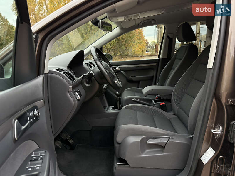 Минивэн Volkswagen Touran 2012 в Бердичеве
