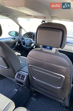 Микровэн Volkswagen Touran 2018 в 