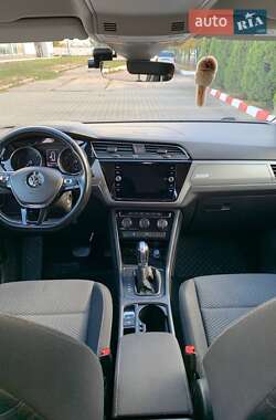 Микровэн Volkswagen Touran 2018 в 