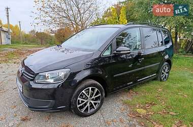 Минивэн Volkswagen Touran 2015 в Казатине