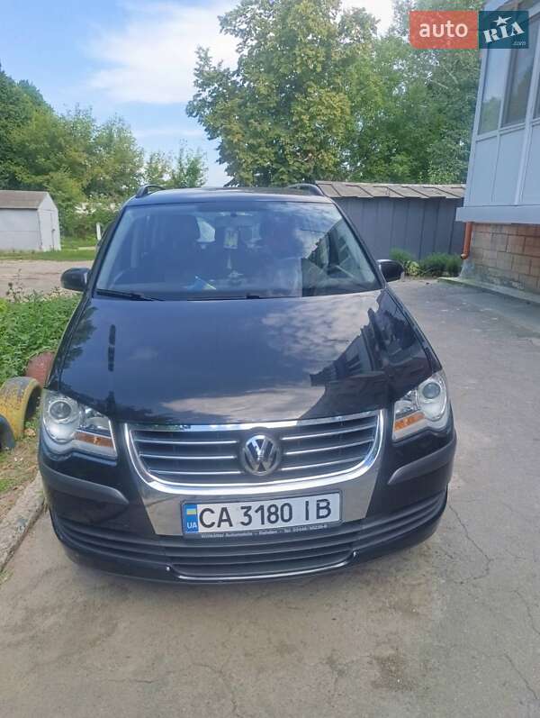 Минивэн Volkswagen Touran 2007 в Умани фото 5 Минивэн Volkswagen Touran 2007 в Умани