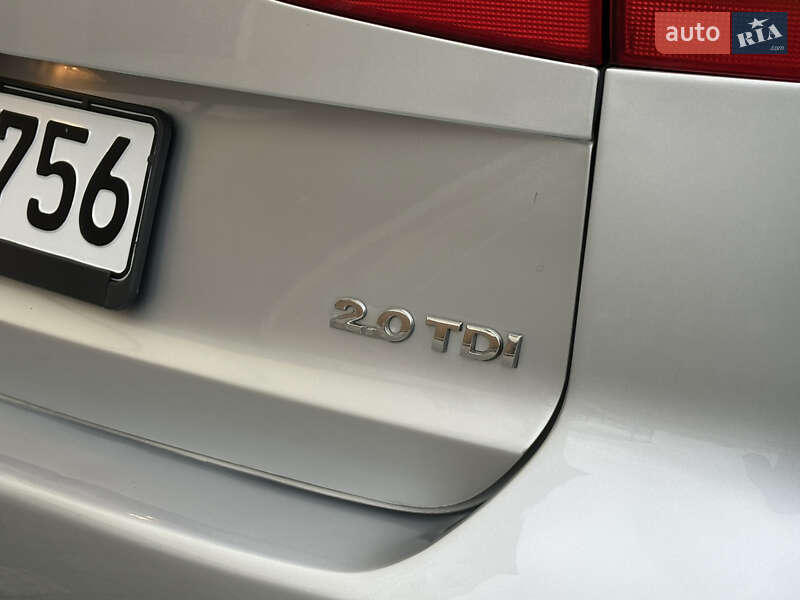 Минивэн Volkswagen Touran 2013 в Дрогобыче