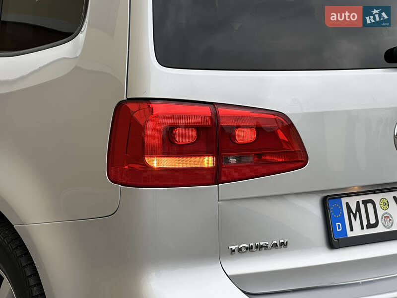Минивэн Volkswagen Touran 2013 в Дрогобыче