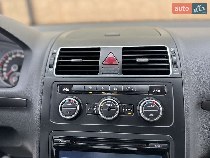 Минивэн Volkswagen Touran 2013 в Дрогобыче