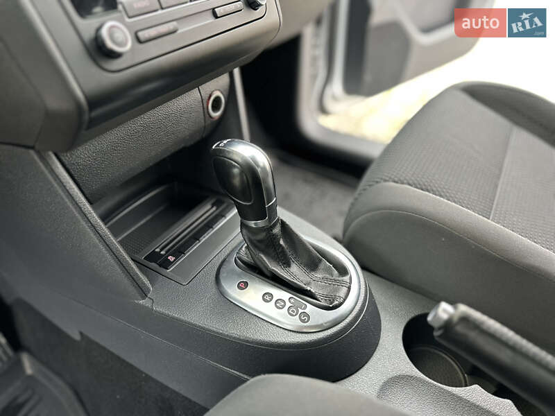 Минивэн Volkswagen Touran 2013 в Дрогобыче