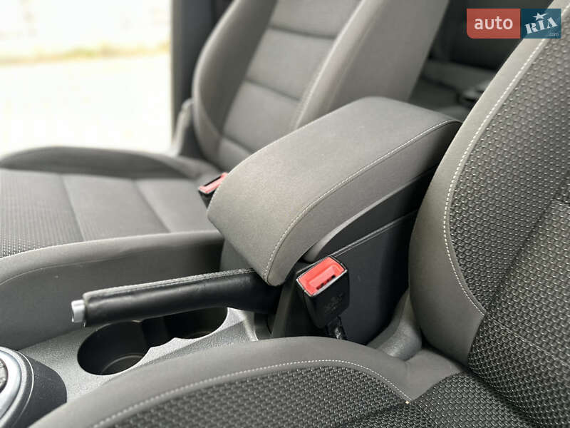 Минивэн Volkswagen Touran 2013 в Дрогобыче