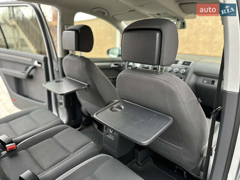 Минивэн Volkswagen Touran 2013 в Дрогобыче