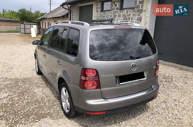 Минивэн Volkswagen Touran 2008 в 