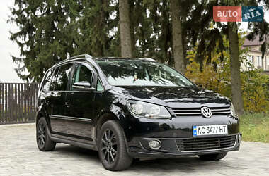 Минивэн Volkswagen Touran 2011 в Староконстантинове