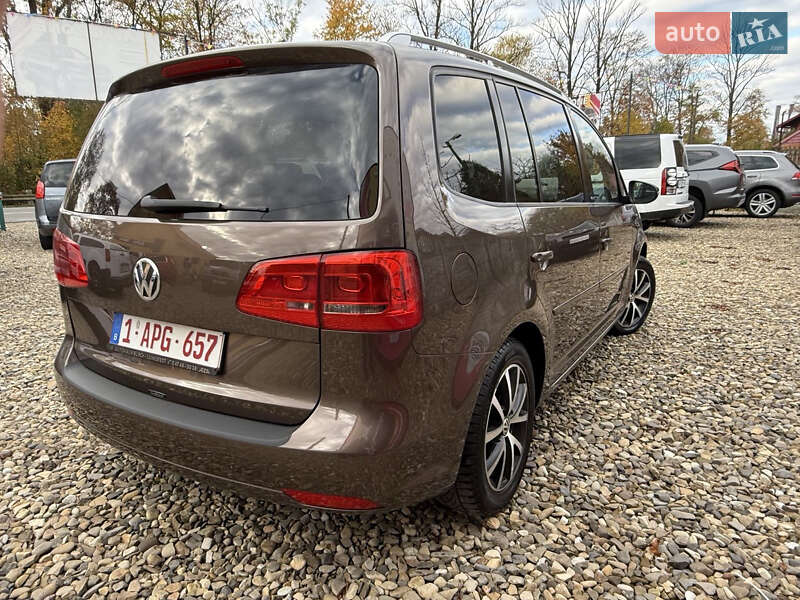 Минивэн Volkswagen Touran 2011 в Коломые