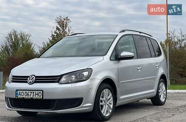 Мінівен Volkswagen Touran 2011 в Ужгороді