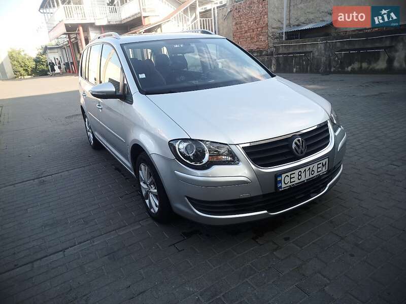 Минивэн Volkswagen Touran 2010 в Черновцах фото 6 Минивэн Volkswagen Touran 2010 в Черновцах