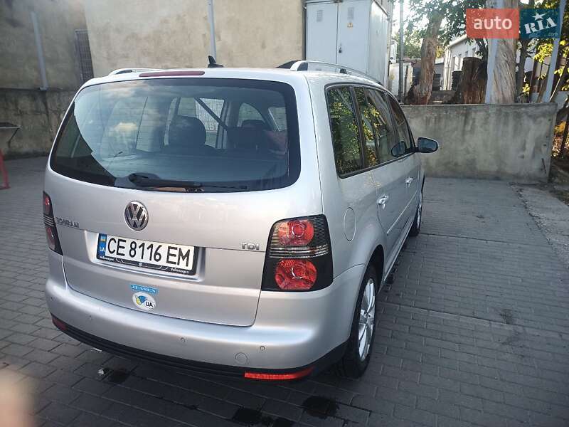 Минивэн Volkswagen Touran 2010 в Черновцах фото 4 Минивэн Volkswagen Touran 2010 в Черновцах