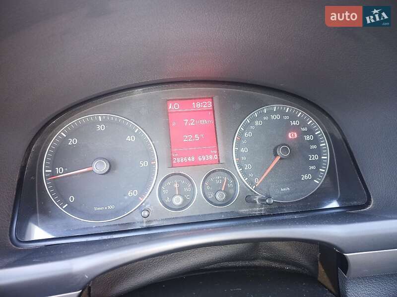 Минивэн Volkswagen Touran 2010 в Черновцах фото 14 Минивэн Volkswagen Touran 2010 в Черновцах