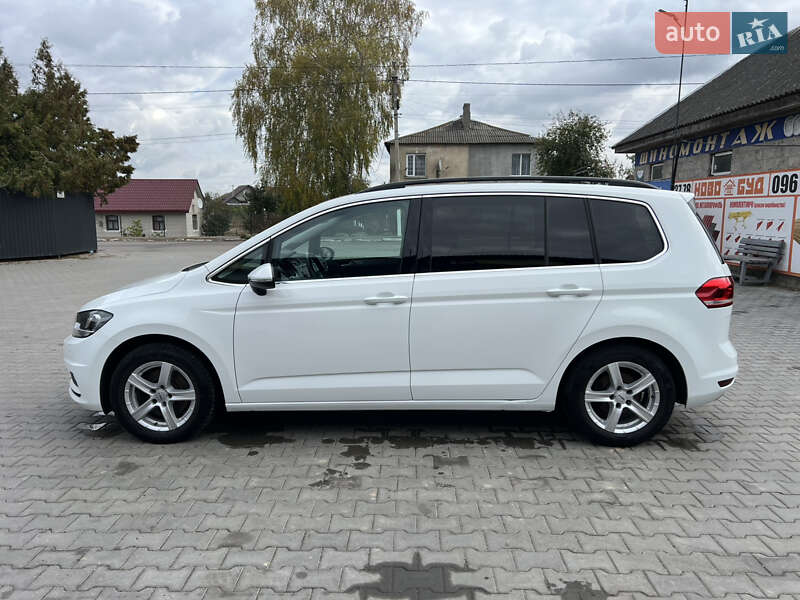 Микровэн Volkswagen Touran 2018 в Луцке