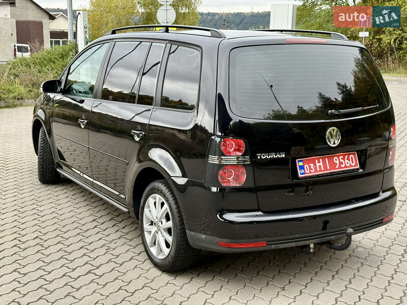 Минивэн Volkswagen Touran 2008 в Могилев-Подольске фото 7 Минивэн Volkswagen Touran 2008 в Могилев-Подольске