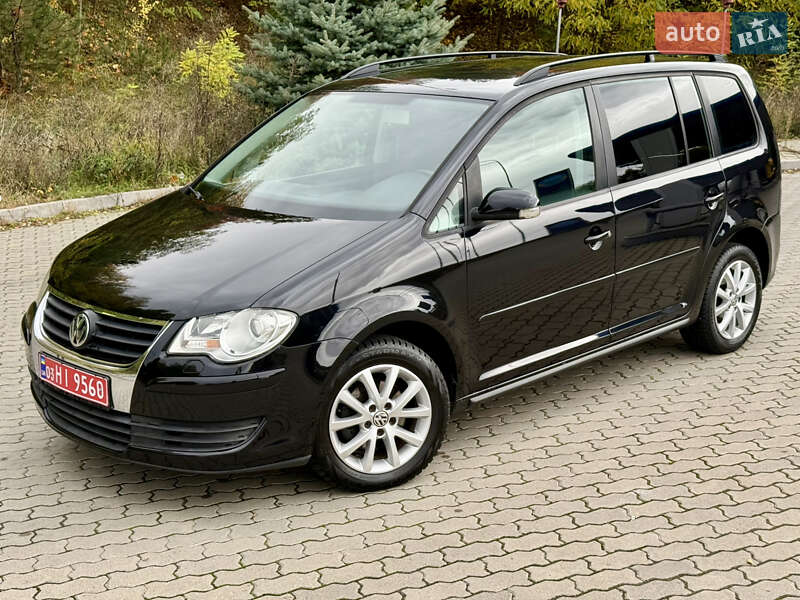 Минивэн Volkswagen Touran 2008 в Могилев-Подольске фото 15 Минивэн Volkswagen Touran 2008 в Могилев-Подольске