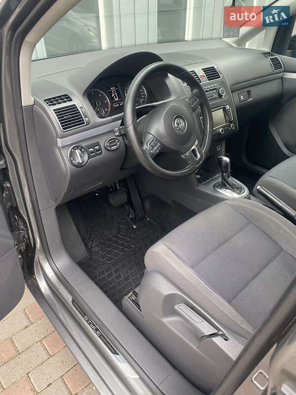 Минивэн Volkswagen Touran 2011 в Черновцах фото 36 Минивэн Volkswagen Touran 2011 в Черновцах