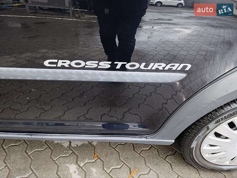 Минивэн Volkswagen Touran 2008 в Луцке фото 6 Минивэн Volkswagen Touran 2008 в Луцке