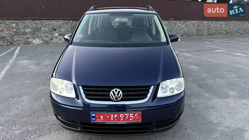 Минивэн Volkswagen Touran 2006 в Шепетовке