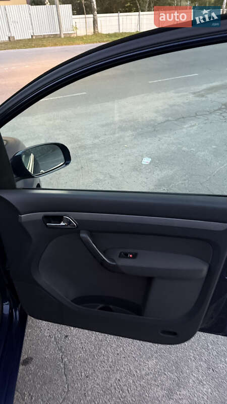 Минивэн Volkswagen Touran 2006 в Шепетовке