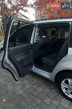 Минивэн Volkswagen Touran 2013 в 