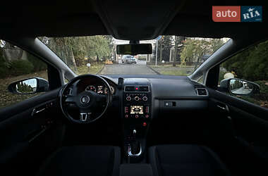 Минивэн Volkswagen Touran 2013 в 