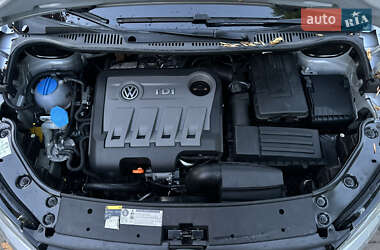 Минивэн Volkswagen Touran 2013 в 