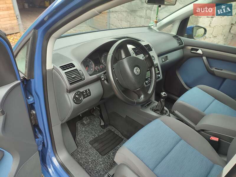 Минивэн Volkswagen Touran 2010 в Житомире фото 13 Минивэн Volkswagen Touran 2010 в Житомире