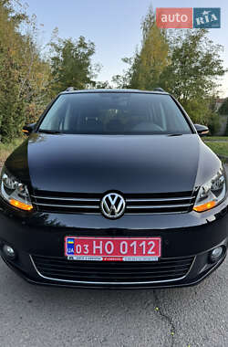 Минивэн Volkswagen Touran 2012 в 