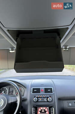 Минивэн Volkswagen Touran 2012 в 