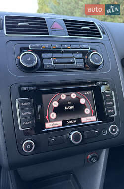 Минивэн Volkswagen Touran 2012 в 