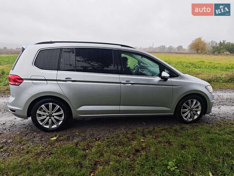 Мікровен Volkswagen Touran 2020 в Дубні фото Мікровен Volkswagen Touran 2020 в Дубні