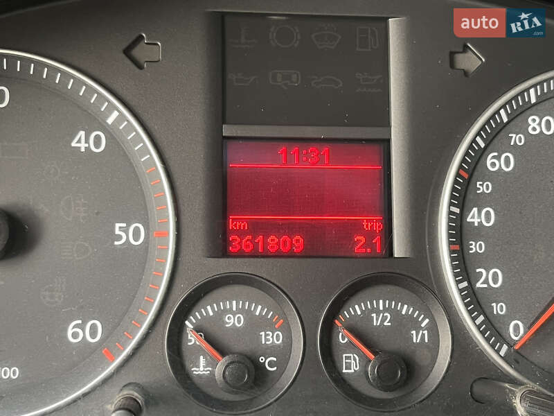 Минивэн Volkswagen Touran 2003 в Львове