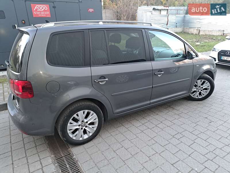 Мінівен Volkswagen Touran 2014 в Львові фото 5 Мінівен Volkswagen Touran 2014 в Львові