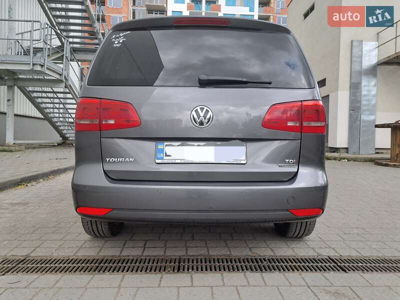 Мінівен Volkswagen Touran 2014 в Львові фото 25 Мінівен Volkswagen Touran 2014 в Львові
