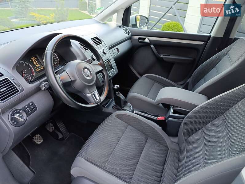 Минивэн Volkswagen Touran 2011 в Ивано-Франковске фото 19 Минивэн Volkswagen Touran 2011 в Ивано-Франковске