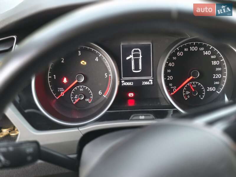 Мікровен Volkswagen Touran 2017 в Бориславі