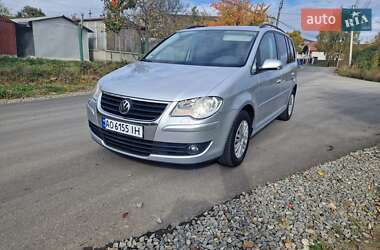 Минивэн Volkswagen Touran 2007 в Мукачево