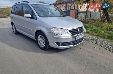 Мінівен Volkswagen Touran 2007 в Мукачевому