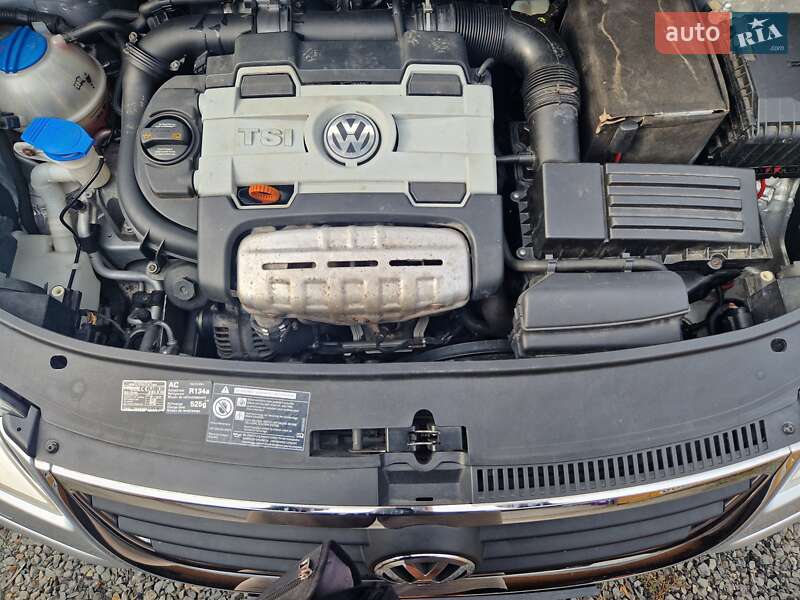 Минивэн Volkswagen Touran 2007 в Мукачево