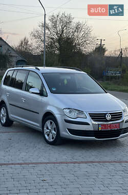 Минивэн Volkswagen Touran 2007 в 
